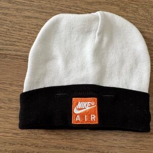 Nike Baby White and Black Air Beanie